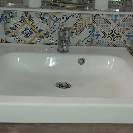 Oda ve Kahvaltı Soleluna Della Solidarieta 4*