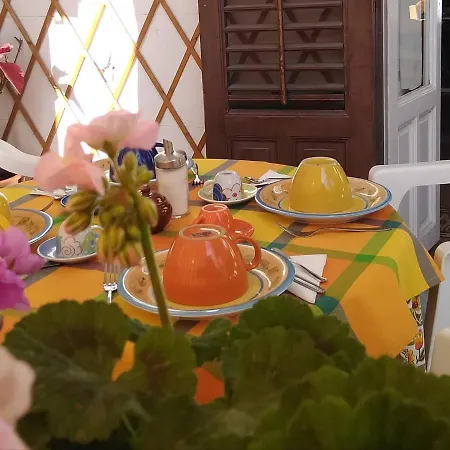 Soleluna Della Solidarietà Bed & Breakfast